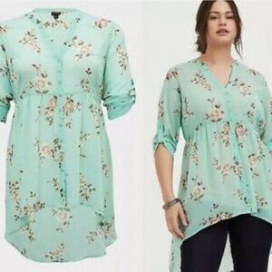 Torrid Mint Green Floral Hi-Lo Top